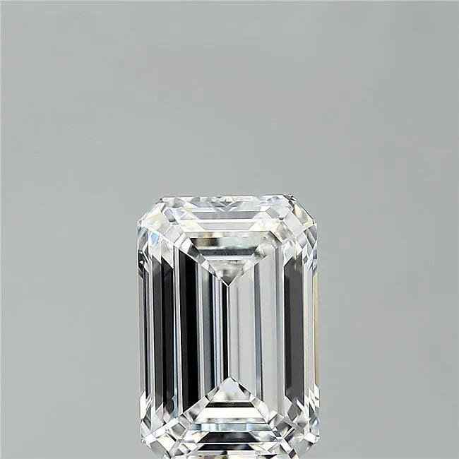 4.39ct Emerald Lab Grown Diamond (Colour E, Clarity VVS1, IGI Certified)