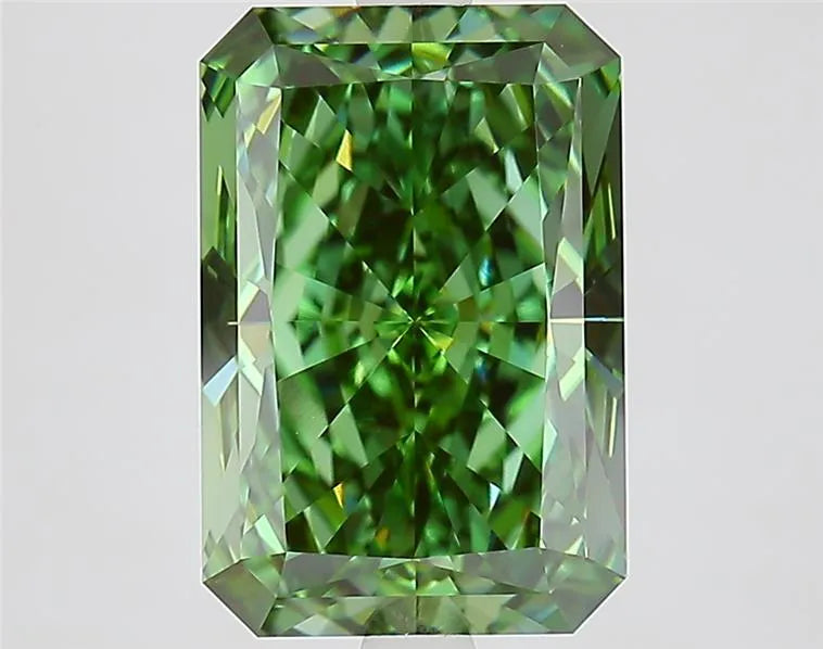 4.41ct Radiant Lab Grown Diamond (Colour Fancy Vivid Green, Clarity VVS2, IGI Certified)