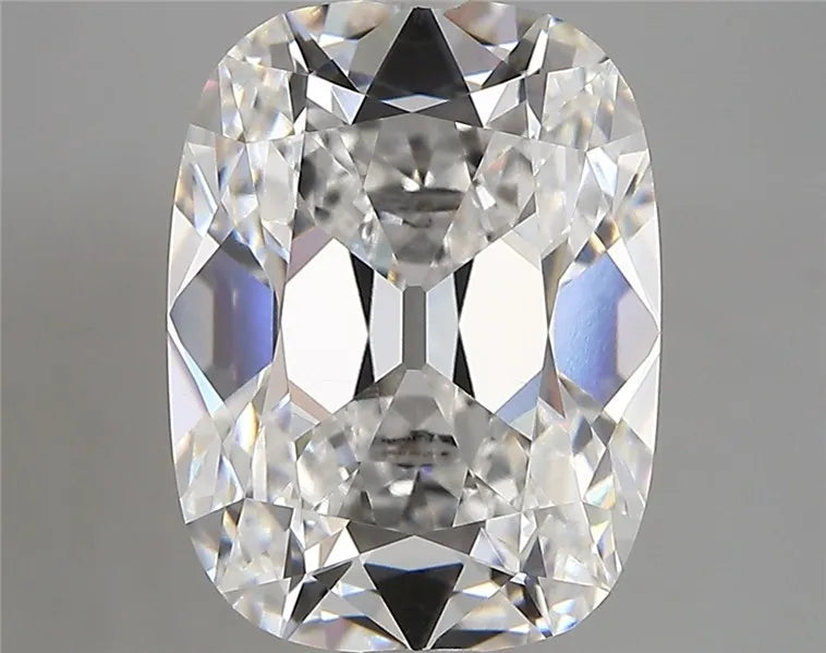 4.42ct Cushion modified Lab Grown Diamond (Colour D, Clarity VVS2, IGI Certified)