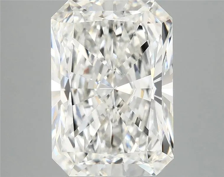 4.47ct Radiant Lab Grown Diamond (Colour F, Clarity VS1, IGI Certified)