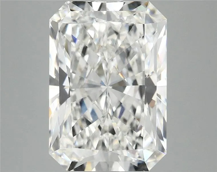 4.50ct Radiant Lab Grown Diamond (Colour F, Clarity VS1, IGI Certified)