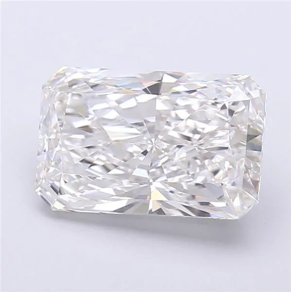 4.51ct Radiant Lab Grown Diamond (Colour E, Clarity VVS2, IGI Certified)