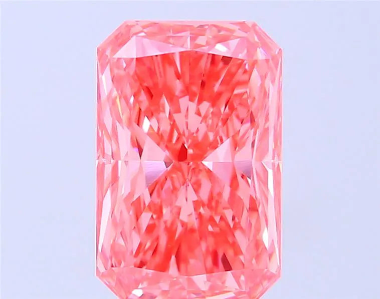 4.51ct Radiant Lab Grown Diamond (Colour Fancy Vivid Pink, Clarity VS1, IGI Certified)