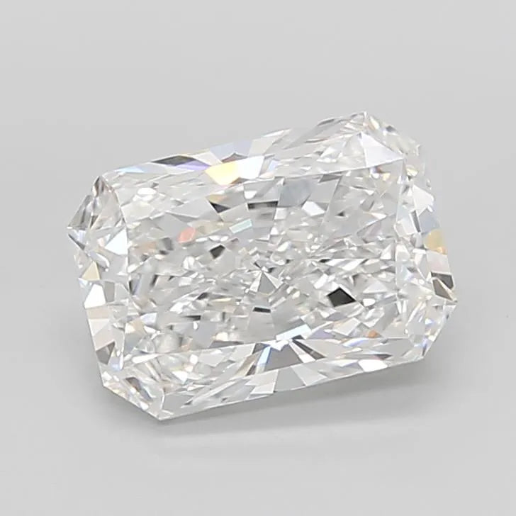 4.55ct Radiant Lab Grown Diamond (Colour D, Clarity VVS2, IGI Certified)