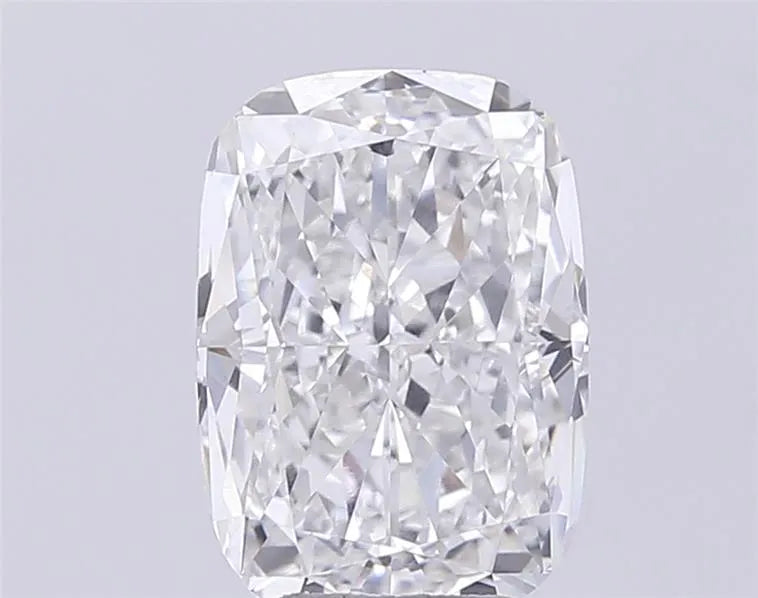 4.56ct Cushion modified Lab Grown Diamond (Colour E, Clarity VVS2, IGI Certified)