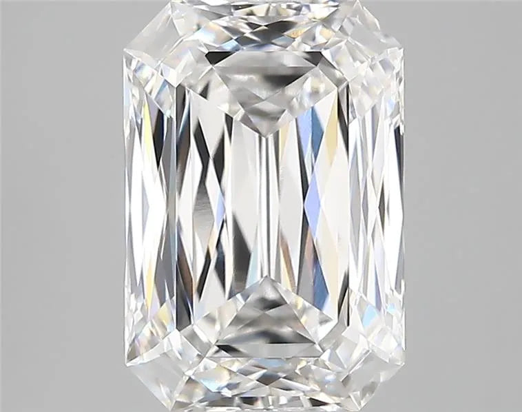 4.57ct Radiant Lab Grown Diamond (Colour E, Clarity VVS2, IGI Certified)