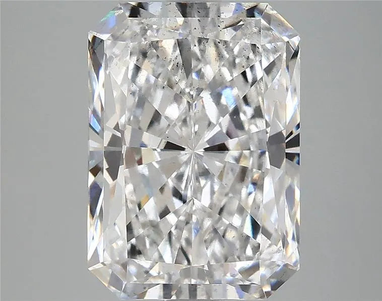 4.58ct Radiant Lab Grown Diamond (Colour E, Clarity SI1, IGI Certified)