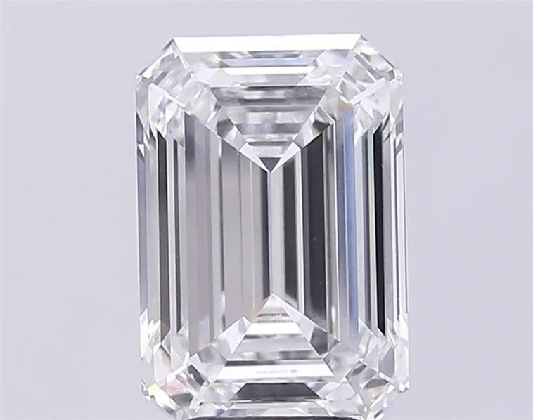 4.59ct Emerald Lab Grown Diamond (Colour F, Clarity VVS1, IGI Certified)