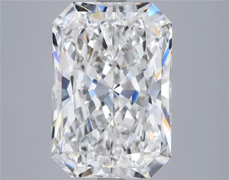 4.59ct Radiant Lab Grown Diamond (Colour F, Clarity VVS2, IGI Certified)