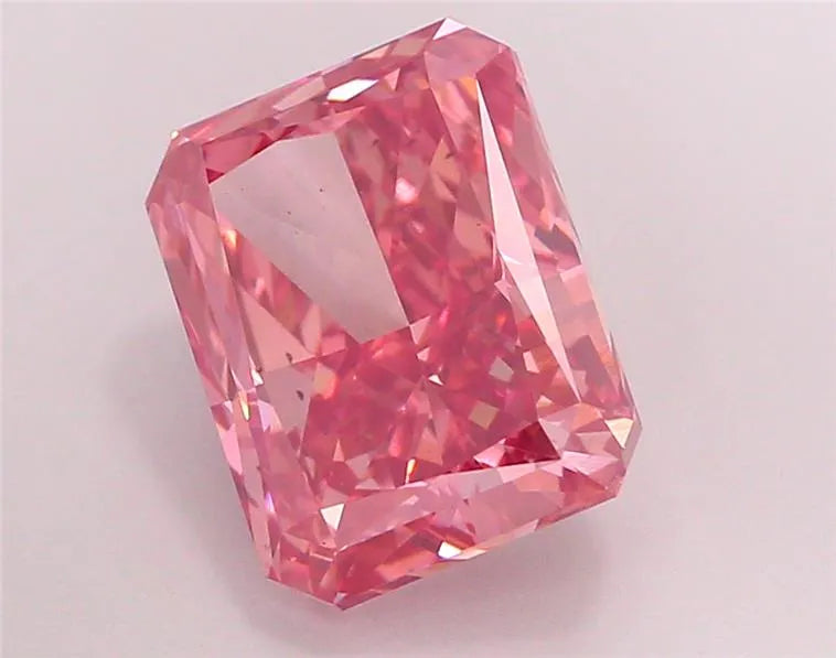 4.61ct Radiant Lab Grown Diamond (Colour Fancy Vivid Pink, Clarity VS2, Uncertified)