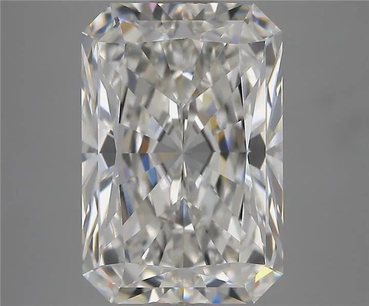 4.64ct Radiant Lab Grown Diamond (Colour E, Clarity VVS2, IGI Certified)