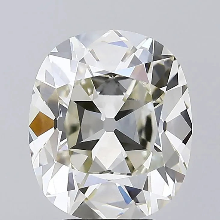 4.67ct Cushion brilliant Lab Grown Diamond (Colour K, Clarity VVS2, IGI Certified)
