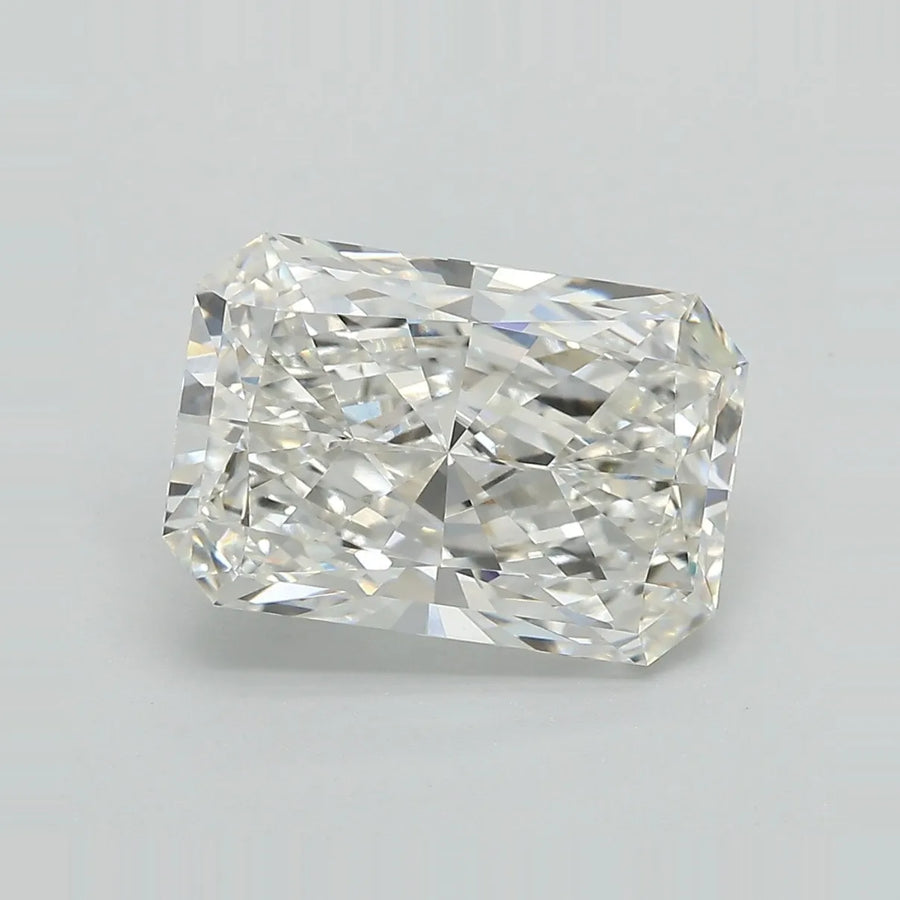 4.69ct Radiant Lab Grown Diamond (Colour G, Clarity VVS2, IGI Certified)