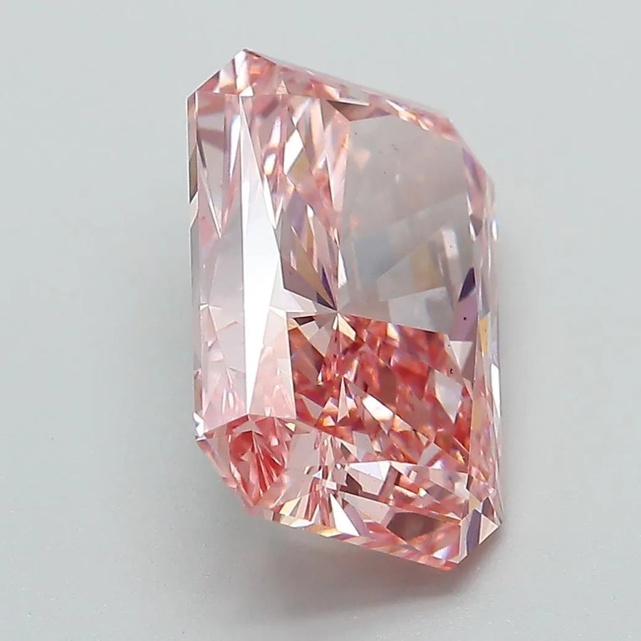 4.71ct Radiant Lab Grown Diamond (Colour Fancy Vivid Pink, Clarity VS2, IGI Certified)