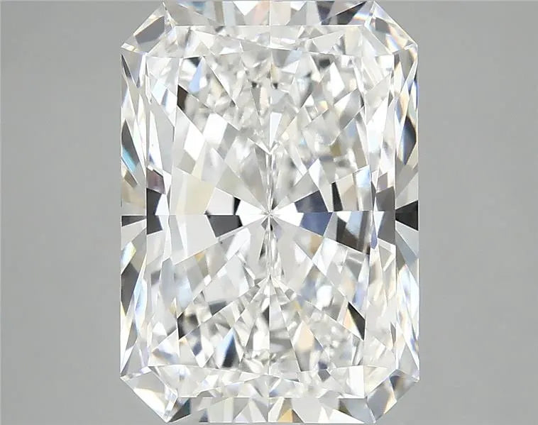 4.73ct Radiant Lab Grown Diamond (Colour E, Clarity VVS2, IGI Certified)
