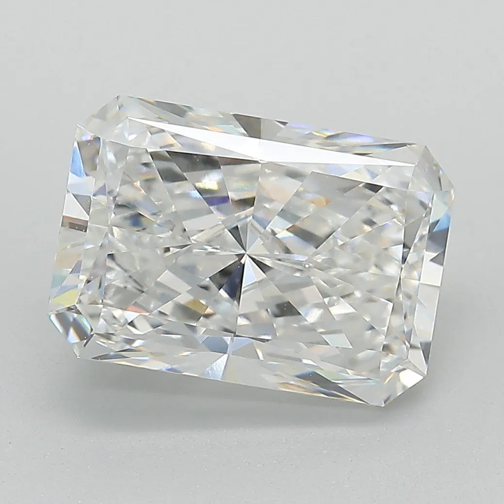 4.75ct Radiant Lab Grown Diamond (Colour F, Clarity VS1, IGI Certified)