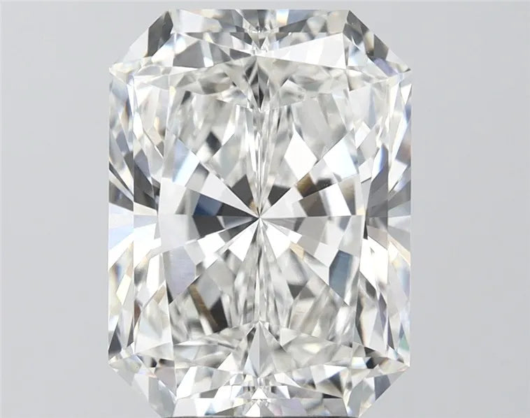 4.77ct Radiant Lab Grown Diamond (Colour E, Clarity VVS2, IGI Certified)