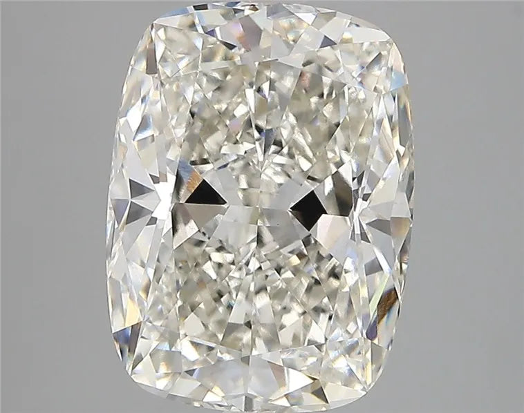 4.80ct Cushion modified Lab Grown Diamond (Colour G, Clarity VVS2, IGI Certified)