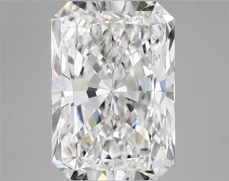 4.82ct Radiant Lab Grown Diamond (Colour F, Clarity VVS2, IGI Certified)