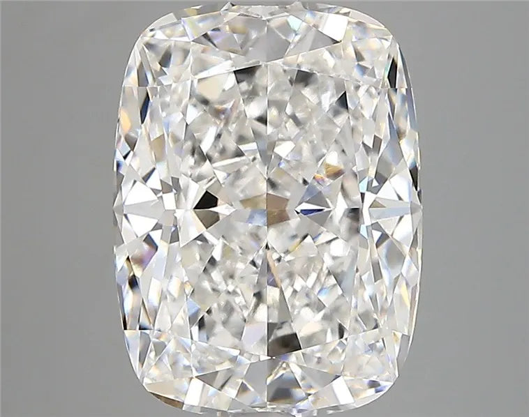 4.83ct Cushion modified Lab Grown Diamond (Colour E, Clarity VVS1, IGI Certified)