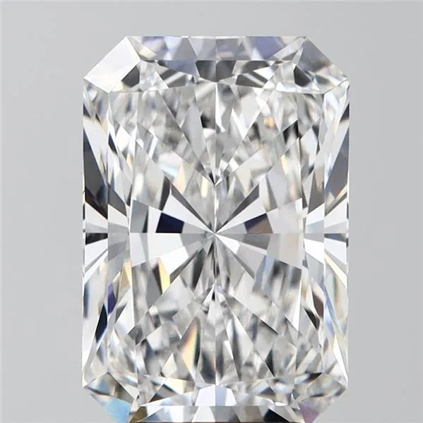 4.84ct Radiant Lab Grown Diamond (Colour E, Clarity VVS2, IGI Certified)