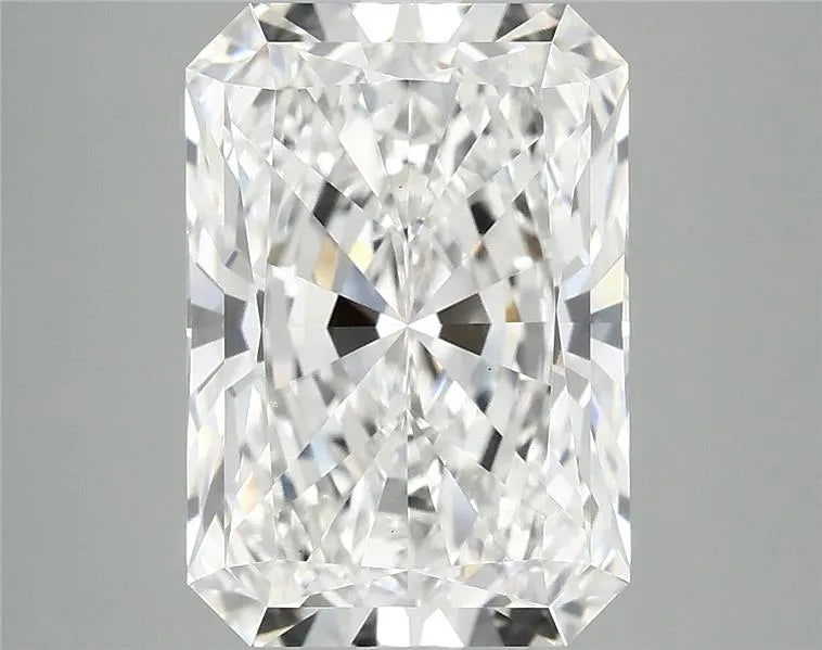 4.89ct Radiant Lab Grown Diamond (Colour E, Clarity VS1, IGI Certified)