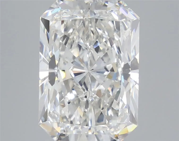 4.94ct Radiant Lab Grown Diamond (Colour F, Clarity VVS2, IGI Certified)