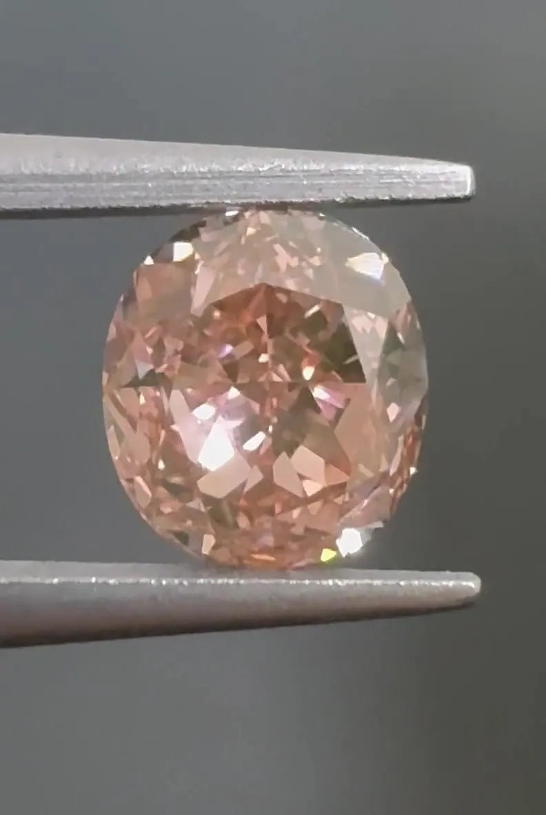 0.73ct Oval Natural Diamond (Colour Fancy Pink, Clarity VS1, GIA Certified)
