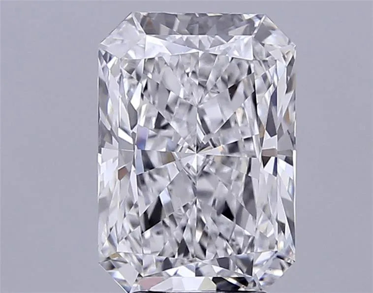 5.00ct Radiant Lab Grown Diamond (Colour D, Clarity VVS2, IGI Certified)
