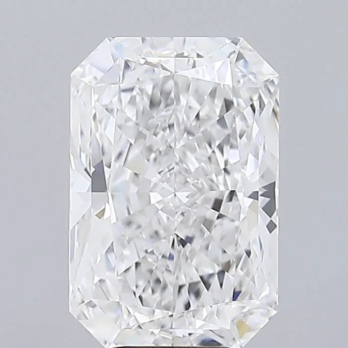 5.00ct Radiant Lab Grown Diamond (Colour E, Clarity VVS2, IGI Certified)