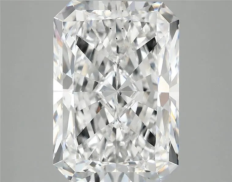 5.01ct Radiant Lab Grown Diamond (Colour E, Clarity SI1, IGI Certified)