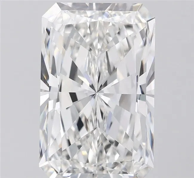 5.01ct Radiant Lab Grown Diamond (Colour F, Clarity VVS2, Cut VG, IGI Certified)