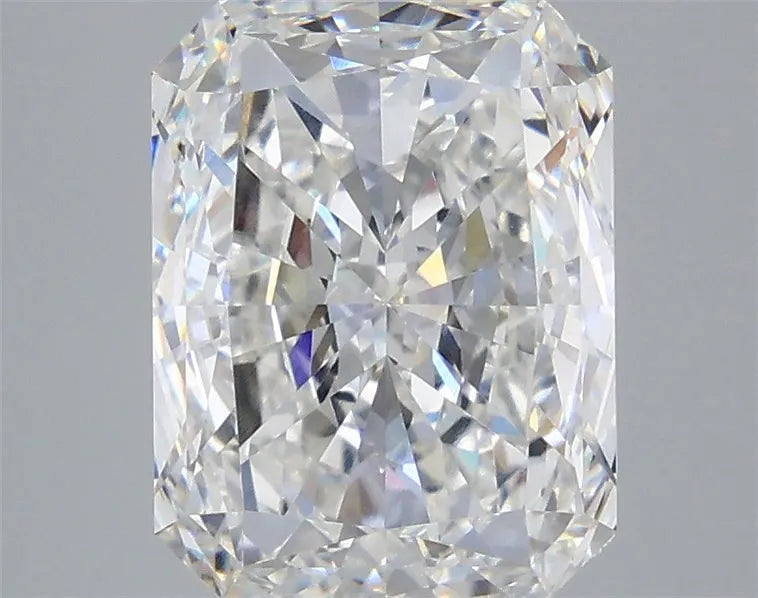 5.02ct Radiant Lab Grown Diamond (Colour F, Clarity VVS2, IGI Certified)