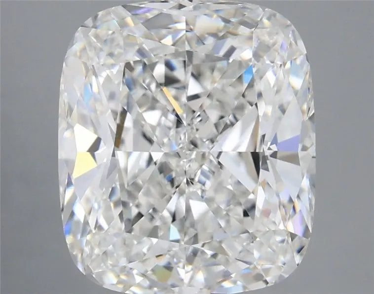 5.03ct Cushion modified Lab Grown Diamond (Colour E, Clarity VVS2, IGI Certified)