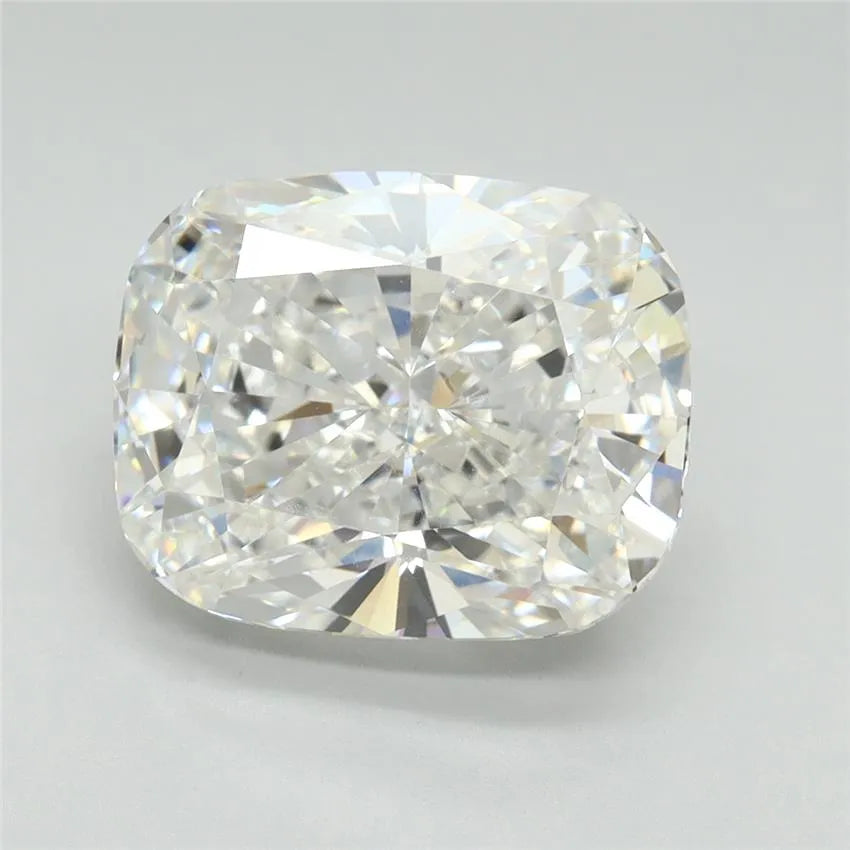 5.03ct Cushion modified Lab Grown Diamond (Colour E, Clarity VVS2, IGI Certified)