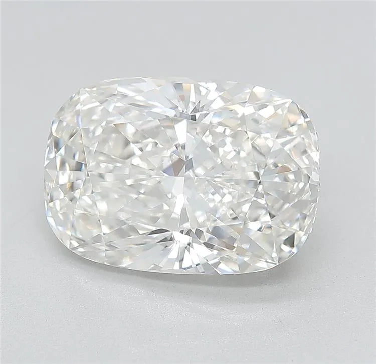 5.03ct Cushion modified Lab Grown Diamond (Colour G, Clarity VVS2, Cut EX, IGI Certified)