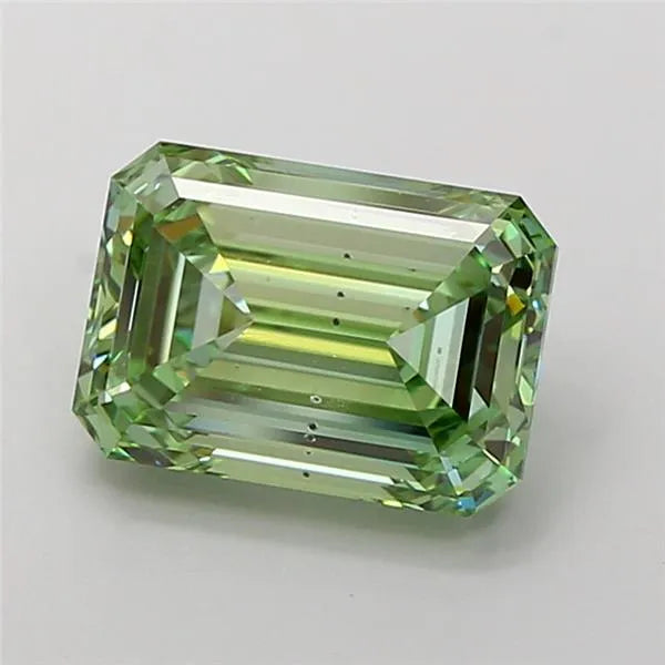 5.03ct Emerald Lab Grown Diamond (Colour Fancy Vivid Green, Clarity SI1, IGI Certified)