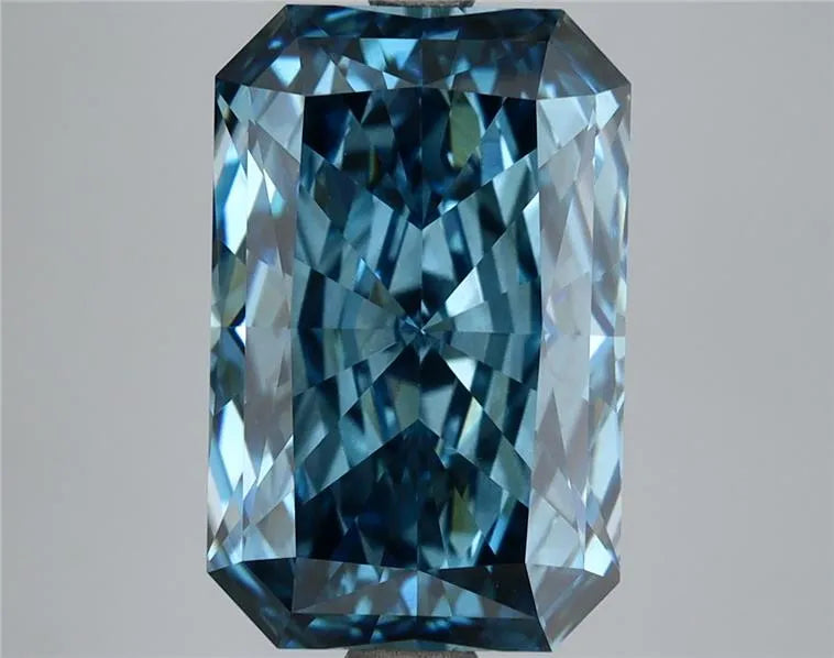 5.03ct Radiant Lab Grown Diamond (Colour Fancy Vivid Blue, Clarity VVS2, IGI Certified)