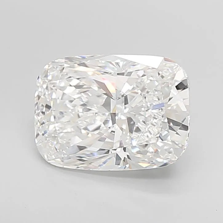5.04ct Cushion modified Lab Grown Diamond (Colour E, Clarity VVS1, IGI Certified)
