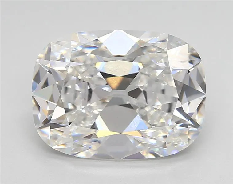 5.04ct Cushion modified Lab Grown Diamond (Colour E, Clarity VVS2, IGI Certified)