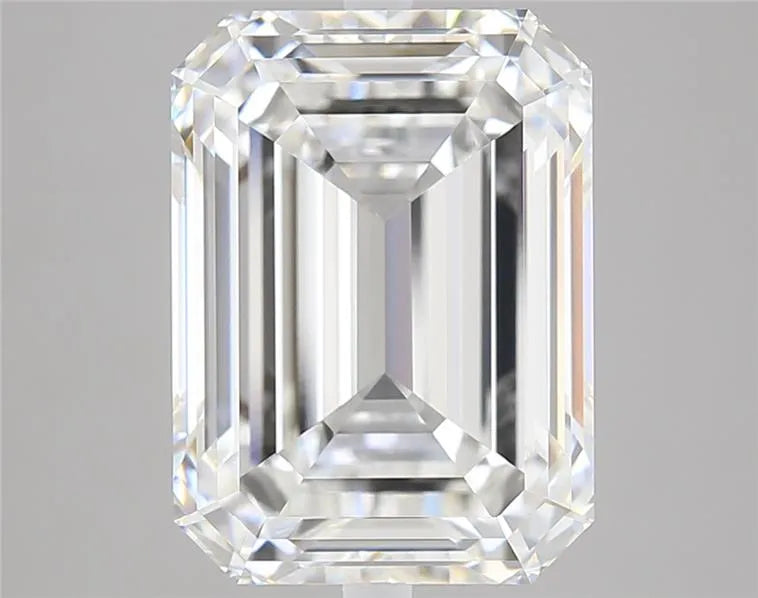 5.04ct Emerald Lab Grown Diamond (Colour E, Clarity VVS1, IGI Certified)