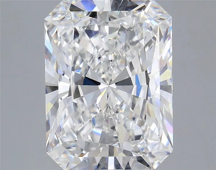 5.04ct Radiant Lab Grown Diamond (Colour D, Clarity VVS2, IGI Certified)