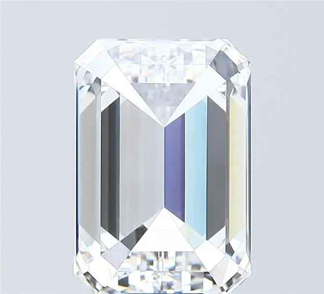 5.05ct Emerald Lab Grown Diamond (Colour E, Clarity VVS2, IGI Certified)