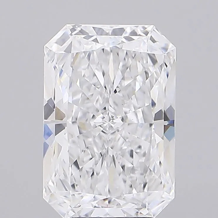 5.05ct Radiant Lab Grown Diamond (Colour D, Clarity VVS2, IGI Certified)