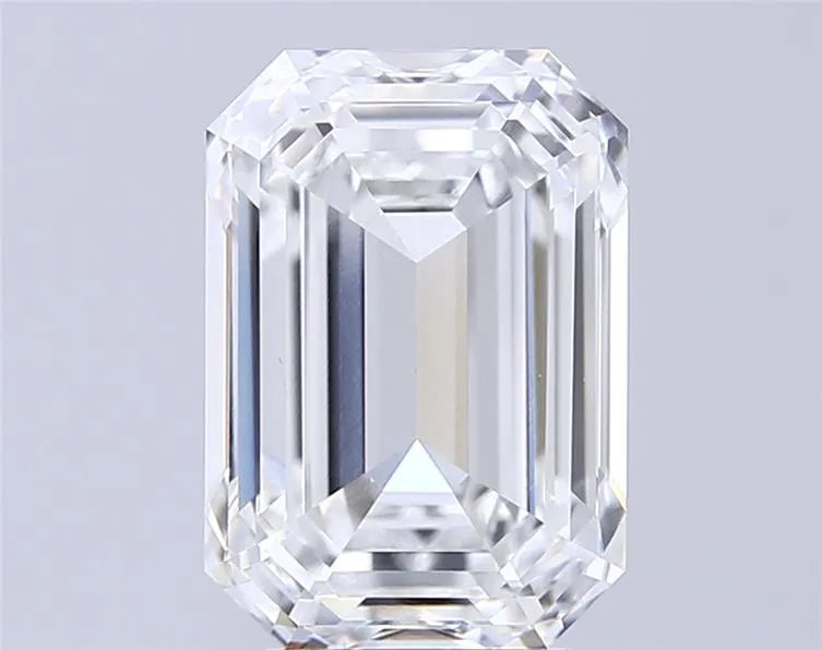 5.06ct Emerald Lab Grown Diamond (Colour E, Clarity VVS1, IGI Certified)