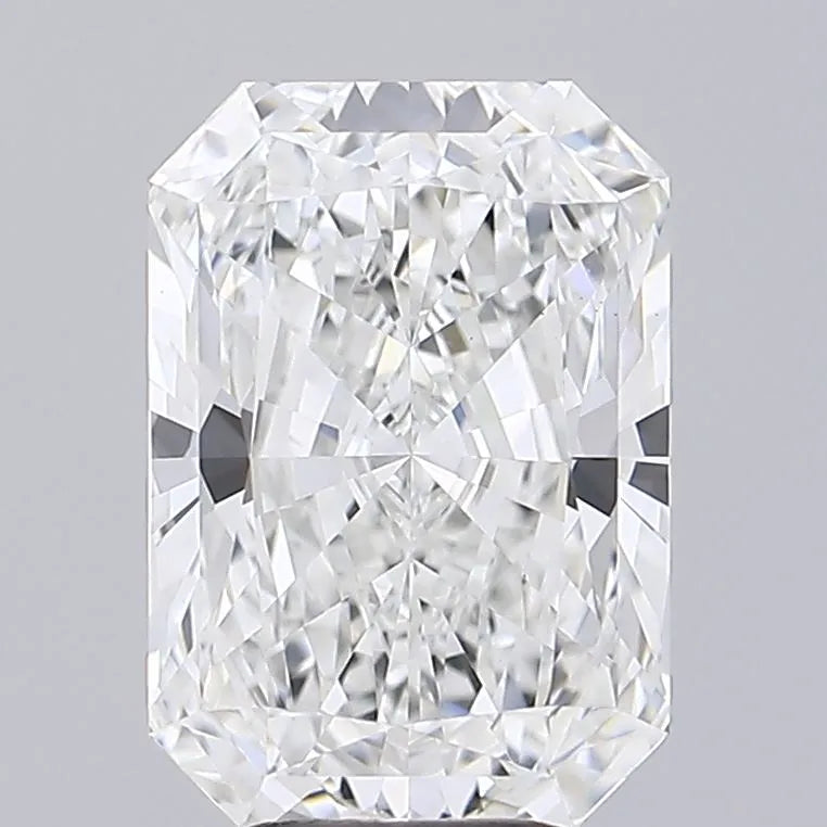 5.07ct Radiant Lab Grown Diamond (Colour F, Clarity VVS2, IGI Certified)