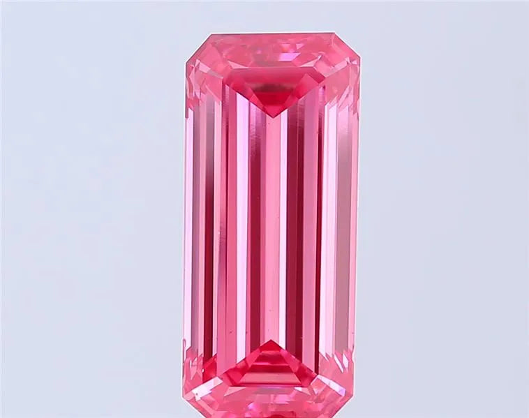 5.09ct Emerald Lab Grown Diamond (Colour Fancy Vivid Pink, Clarity VS1, IGI Certified)