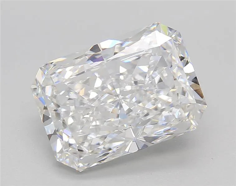 5.09ct Radiant Lab Grown Diamond (Colour D, Clarity VVS1, IGI Certified)