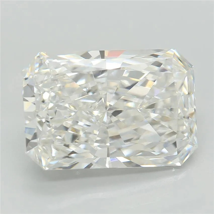 5.09ct Radiant Lab Grown Diamond (Colour E, Clarity VVS1, IGI Certified)