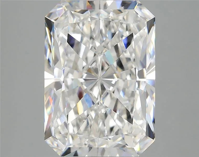 5.10ct Radiant Lab Grown Diamond (Colour E, Clarity VVS2, IGI Certified)